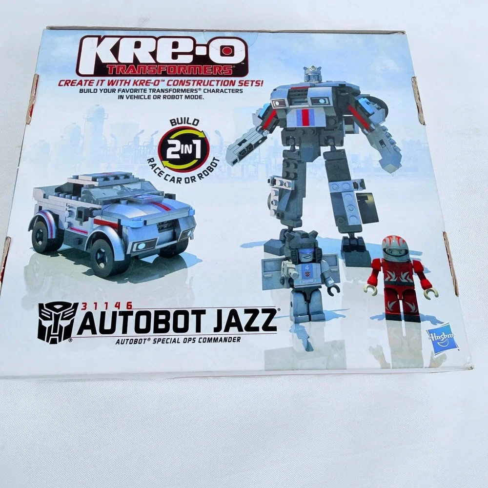 KRE-O Transformers Autobot Jazz 31146 2-in-1 Building Set 122 Pcs Hasbro
